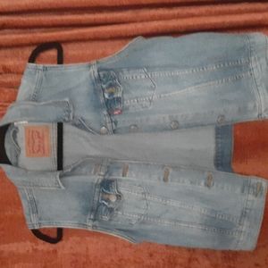Levi's denim vest